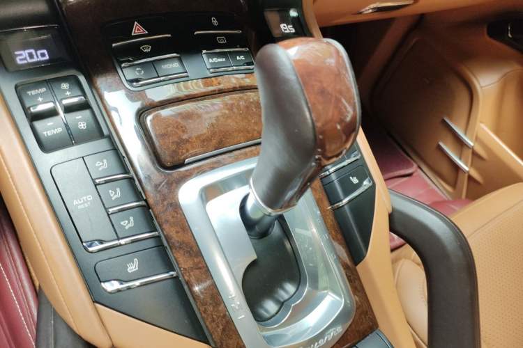 Used Porsche Cayenne 2011 Cayenne 3.0T Gear Lever