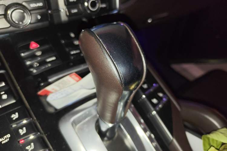 Used Porsche Cayenne 2011 Cayenne 3.0T Gear Lever