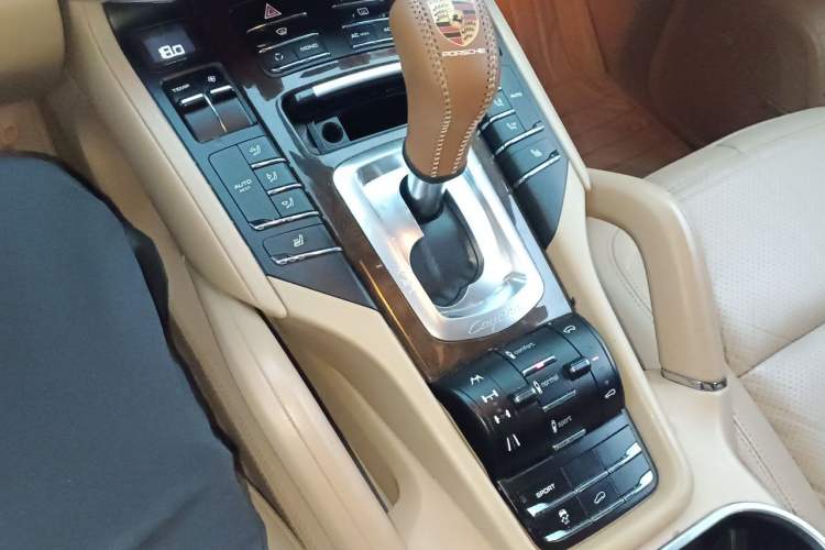 Used Porsche Cayenne 2011 Cayenne 3.0T Gear Lever