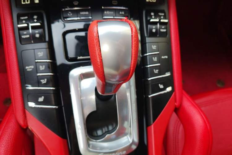 Used Porsche Cayenne 2011 Cayenne 3.0T Gear Lever