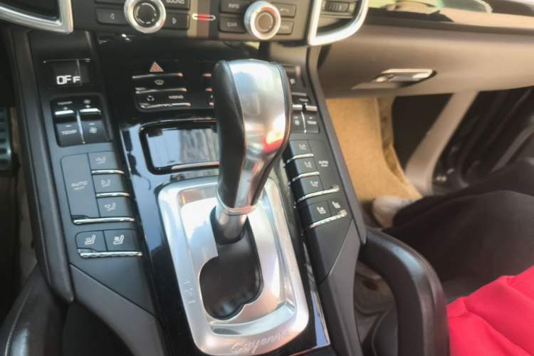 Used Porsche Cayenne 2011 Cayenne 3.0T Gear Lever