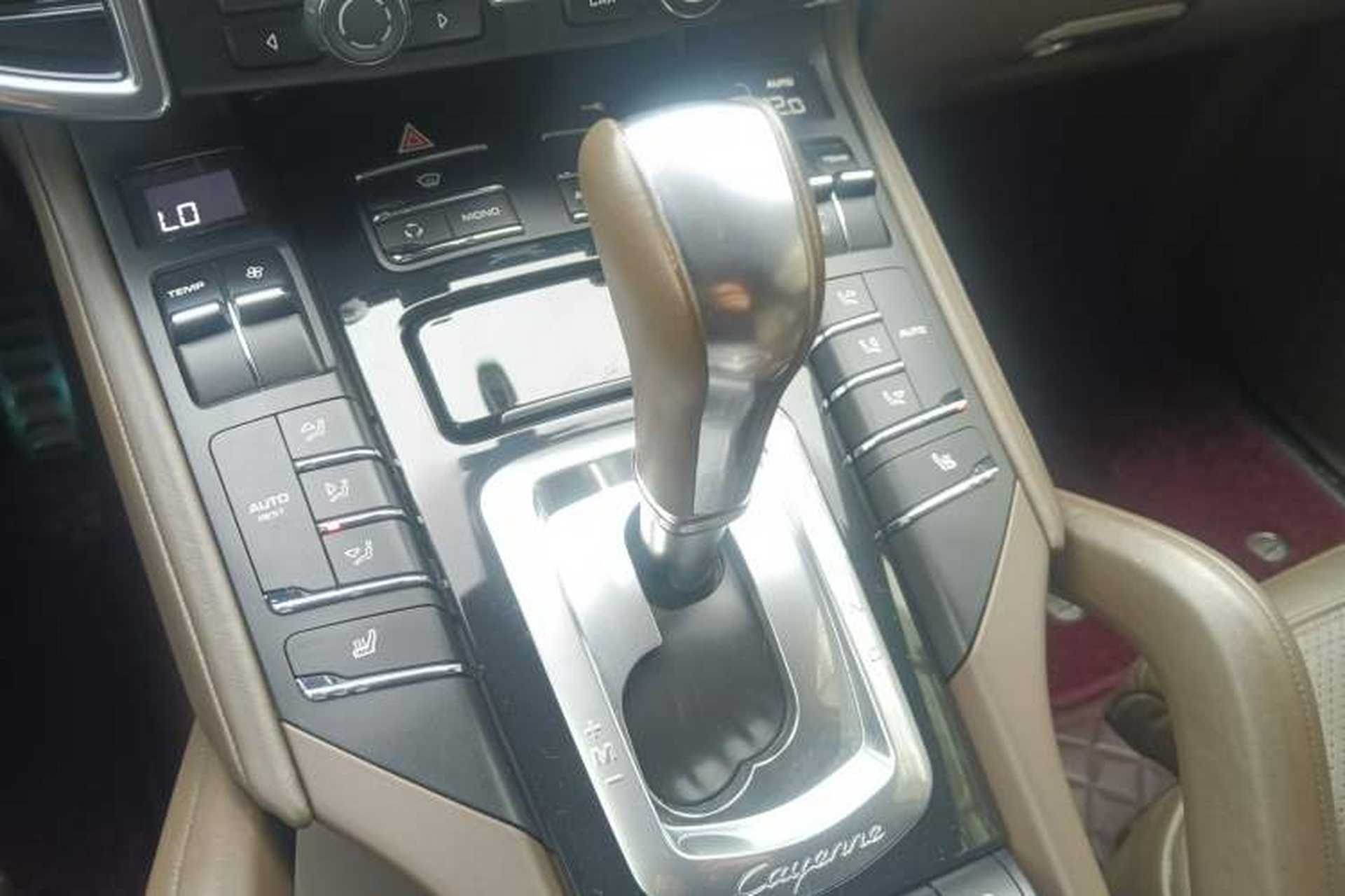 Used Porsche Cayenne 2011 Cayenne S Hybrid 3.0T Gear Lever