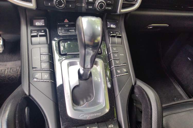 Used Porsche Cayenne 2011 Cayenne 3.0T Gear Lever