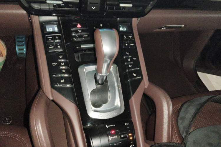 Used Porsche Cayenne 2011 Cayenne S Hybrid 3.0T Gear Lever