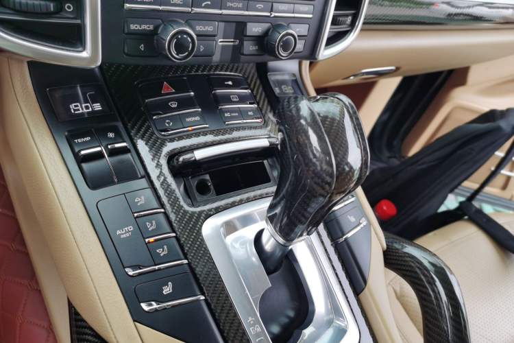Used Porsche Cayenne 2011 Cayenne 3.0T Gear Lever