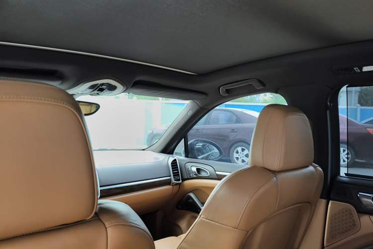 Used Porsche Cayenne 2011 Cayenne 3.0T Headliner