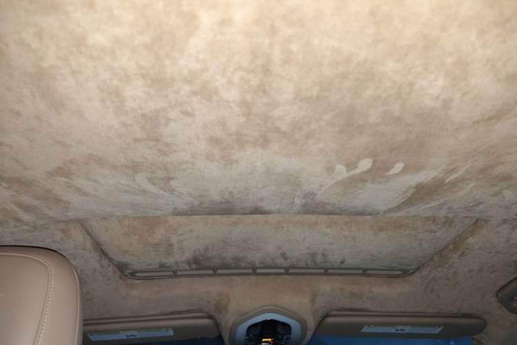 Used Porsche Cayenne  Headliner