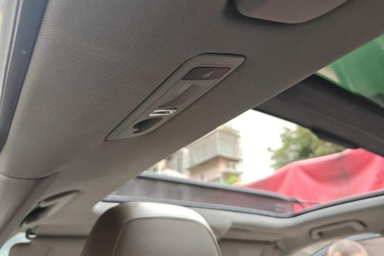 Used Porsche Cayenne 2011 Cayenne S 4.8L Headliner