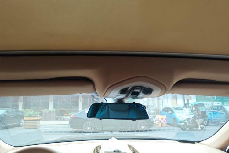 Used Porsche Cayenne 2011 Cayenne S 4.8L Headliner