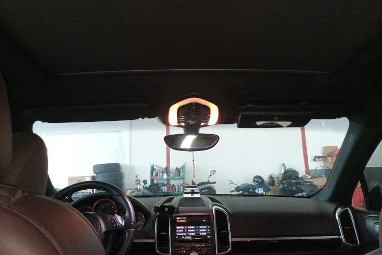 Used Porsche Cayenne 2011 Cayenne 3.0T Headliner
