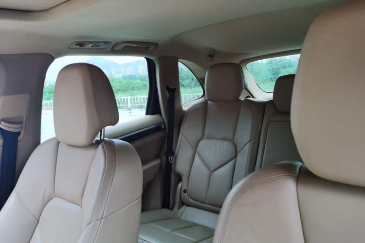 Used Porsche Cayenne 2011 Cayenne 3.0T Headliner