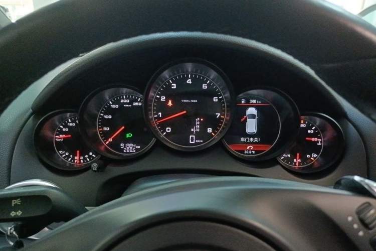 Used Porsche Cayenne 2011 Cayenne 3.0T Instrument Cluster