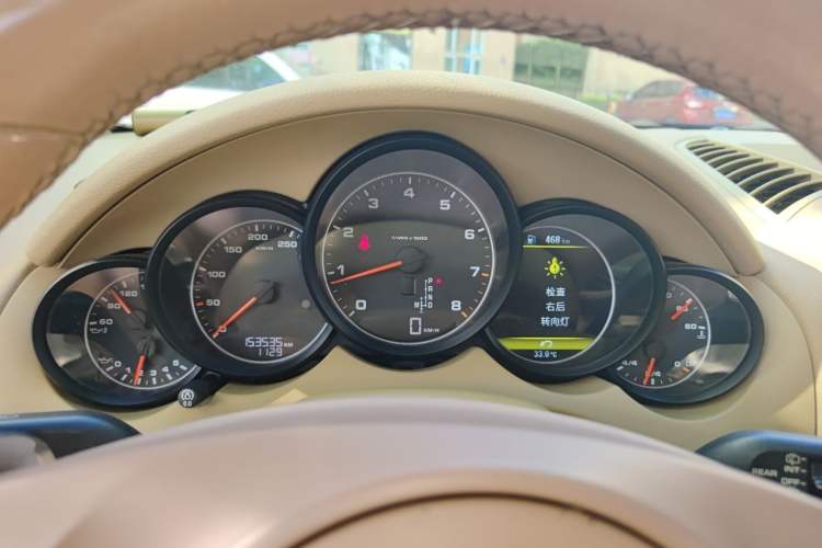 Used Porsche Cayenne 2011 Cayenne 3.0T Instrument Cluster