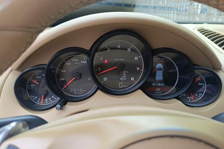 Used Porsche Cayenne 2011 Cayenne 3.0T Instrument Cluster