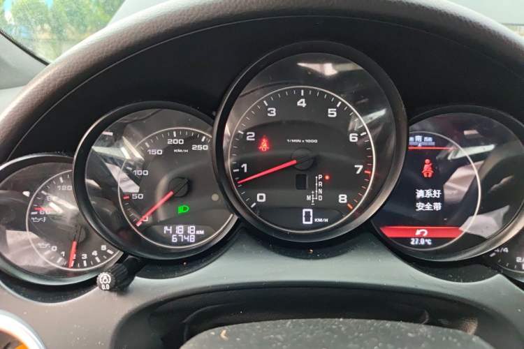 Used Porsche Cayenne 2011 Cayenne 3.0T Instrument Cluster