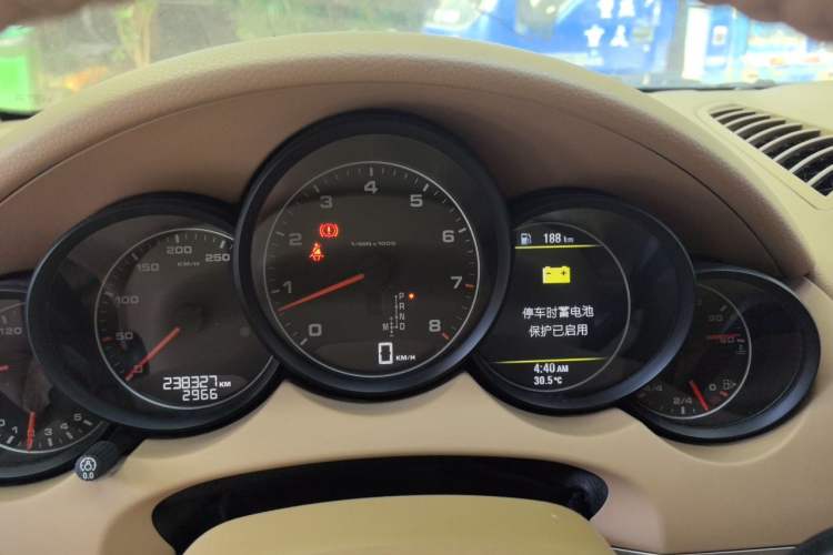 Used Porsche Cayenne 2011 Cayenne 3.0T Instrument Cluster