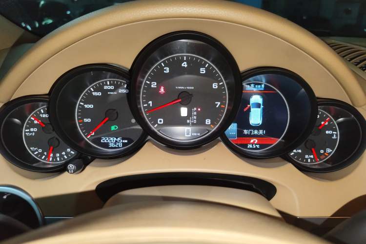 Used Porsche Cayenne 2011 Cayenne 3.0T Instrument Cluster