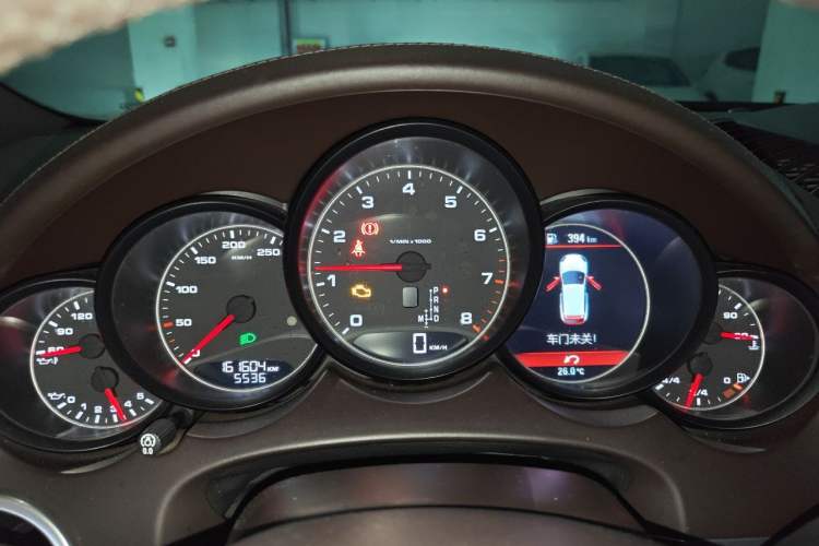 Used Porsche Cayenne 2011 Cayenne 3.0T Instrument Cluster