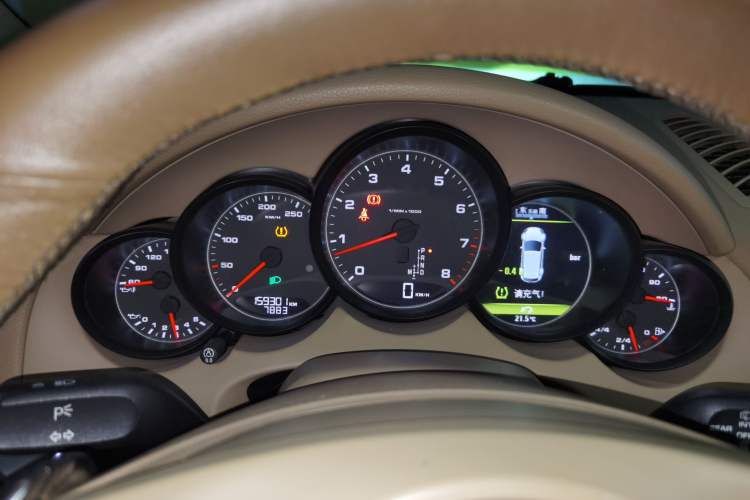 Used Porsche Cayenne 2011 Cayenne 3.0T Instrument Cluster
