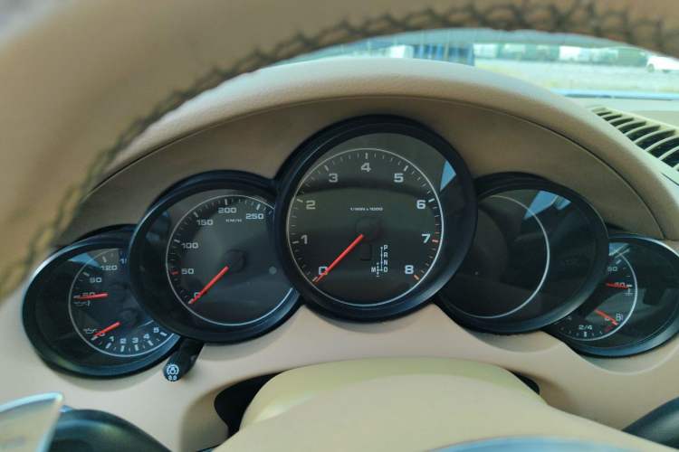 Used Porsche Cayenne 2011 Cayenne 3.0T Instrument Cluster