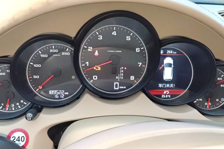 Used Porsche Cayenne 2011 Cayenne 3.0T Instrument Cluster
