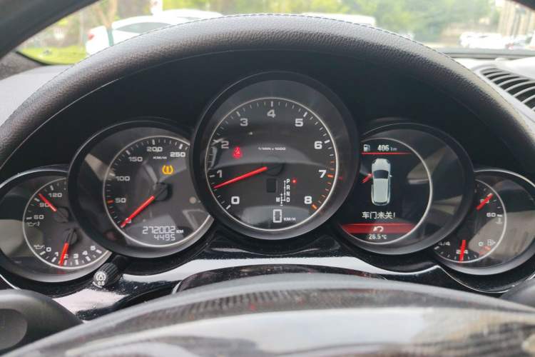 Used Porsche Cayenne 2011 Cayenne 3.0T Instrument Cluster