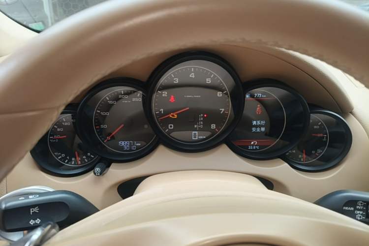 Used Porsche Cayenne 2011 Cayenne 3.0T Instrument Cluster
