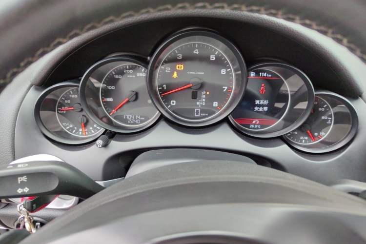 Used Porsche Cayenne 2011 Cayenne 3.0T Instrument Cluster