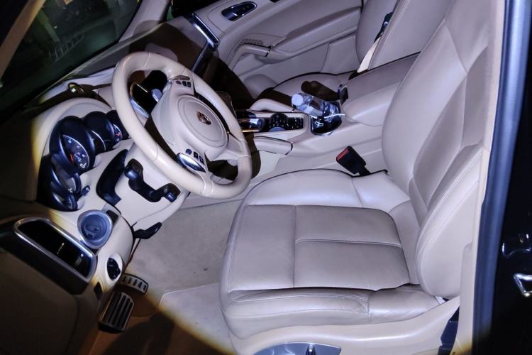 Used Porsche Cayenne 2011 Cayenne 3.0T Left Front Seat