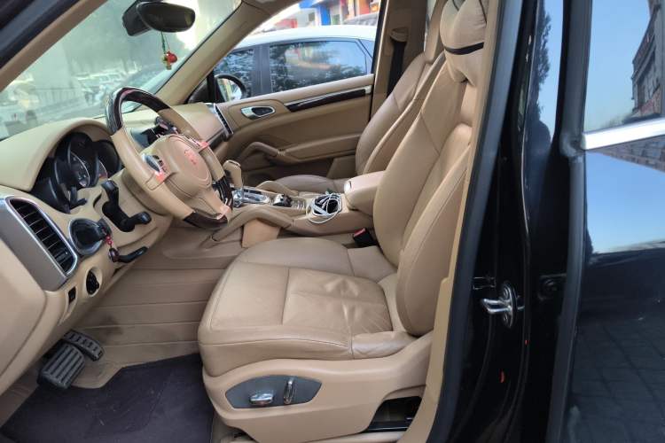 Used Porsche Cayenne 2011 Cayenne 3.0T Left Front Seat