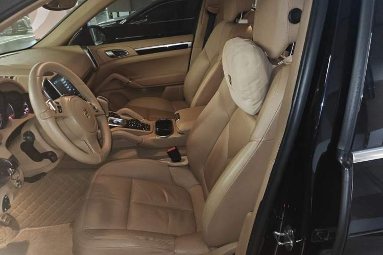 Used Porsche Cayenne 2011 Cayenne 3.0T Left Front Seat