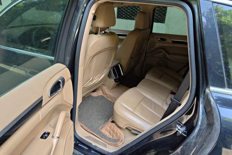 Used Porsche Cayenne 2011 Cayenne 3.0T Left Rear Seat