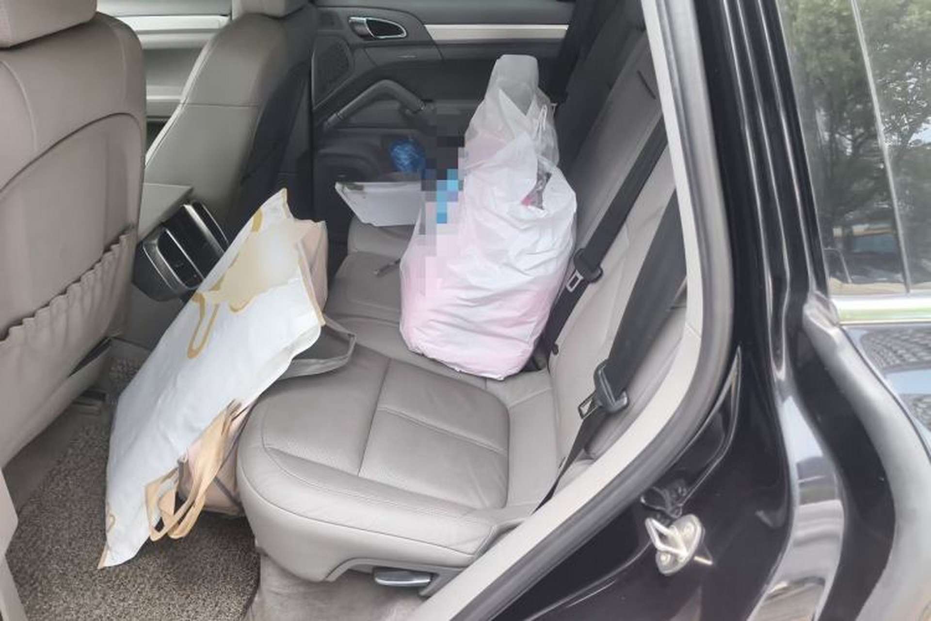 Used Porsche Cayenne 2011 Cayenne S 4.8L Left Rear Seat