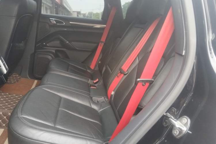 Used Porsche Cayenne 2011 Cayenne 3.0T Left Rear Seat
