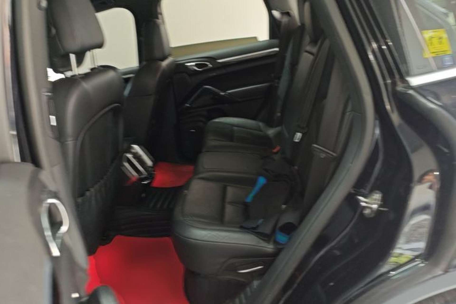 Used Porsche Cayenne 2011 Cayenne 3.0T Left Rear Seat
