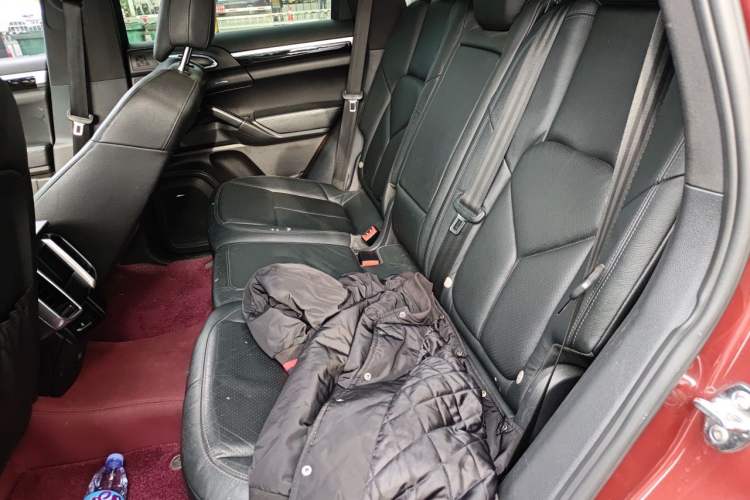 Used Porsche Cayenne 2011 Cayenne 3.0T Left Rear Seat