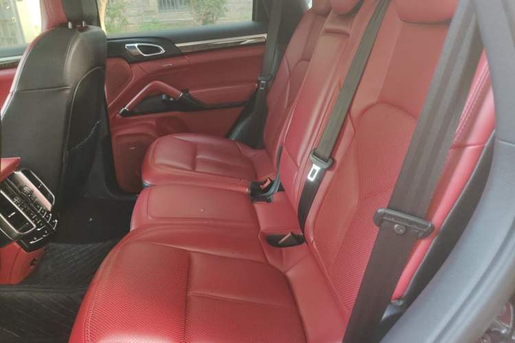 Used Porsche Cayenne 2011 Cayenne 3.0T Left Rear Seat