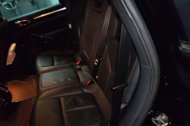 Used Porsche Cayenne 2011 3.6L automatic transmission U.S. specification Left Rear Seat