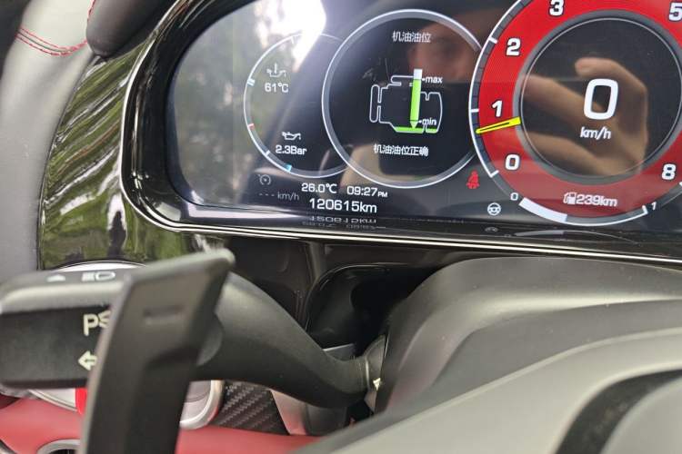 Used Porsche Cayenne 2011 Cayenne 3.0T Odometer Close Up