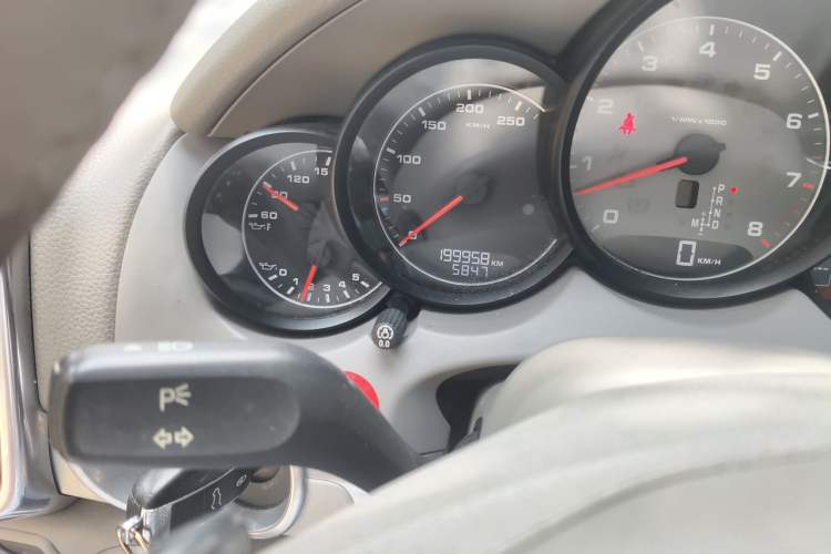 Used Porsche Cayenne 2011 Cayenne S 4.8L Odometer Close Up