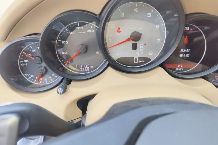 Used Porsche Cayenne 2011 Cayenne S 4.8L Odometer Close Up