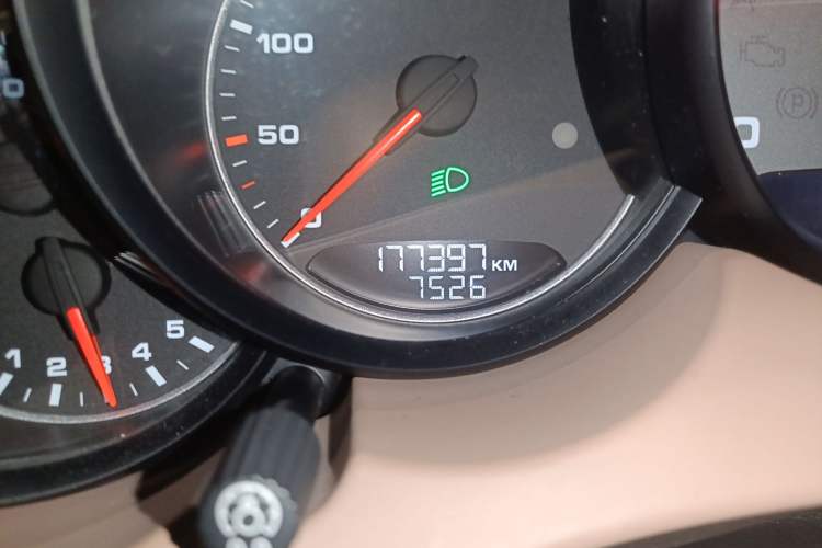 Used Porsche Cayenne 2011 Cayenne S 4.8L Odometer Close Up