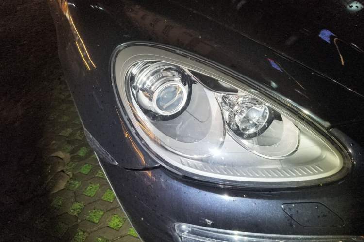 Used Porsche Cayenne 2011 Cayenne 3.0T Right Front Headlight