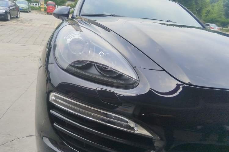 Used Porsche Cayenne 2011 Cayenne 3.0T Right Front Headlight
