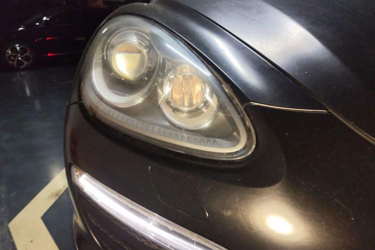Used Porsche Cayenne  Right Front Headlight