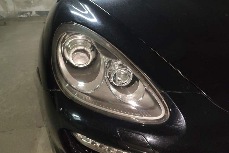 Used Porsche Cayenne 2011 Cayenne 3.0T Right Front Headlight