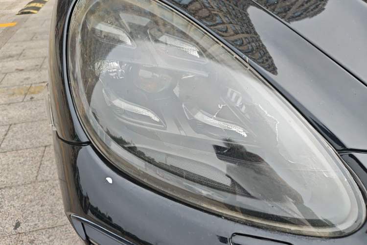 Used Porsche Cayenne 2011 Cayenne 3.0T Right Front Headlight