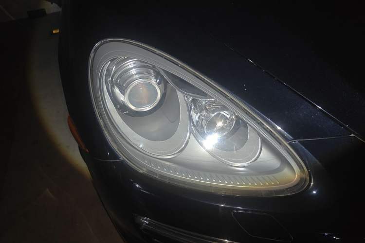 Used Porsche Cayenne 2011 Cayenne 3.0T Right Front Headlight