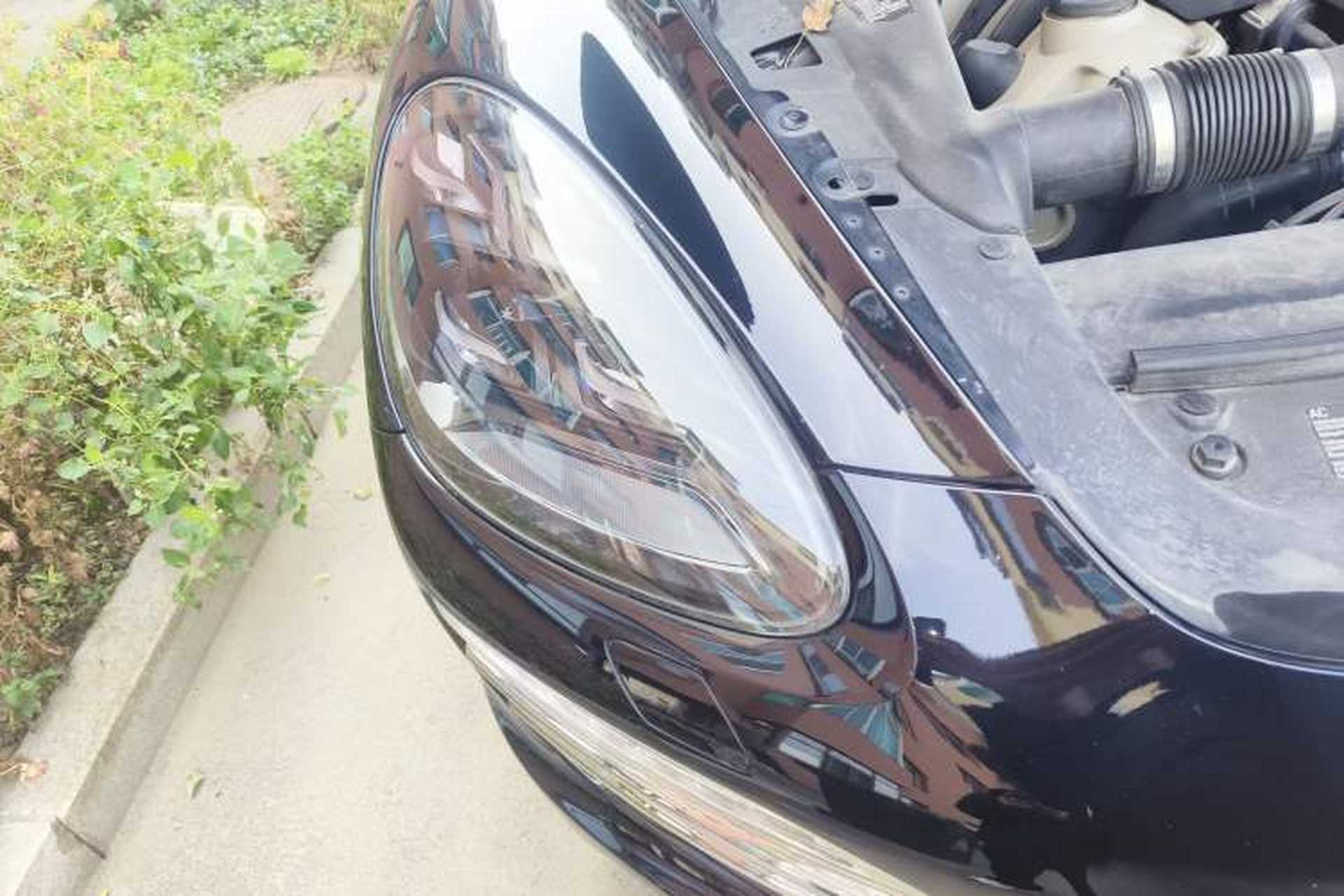Used Porsche Cayenne 2011 Cayenne S 4.8L Right Front Headlight