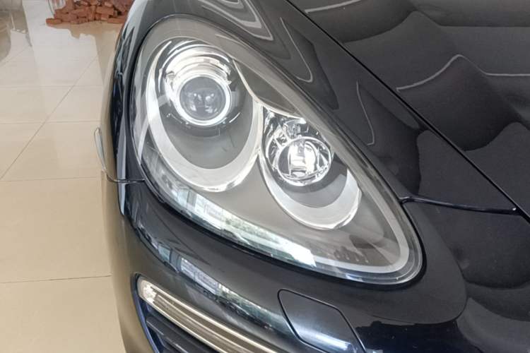 Used Porsche Cayenne 2011 Cayenne 3.0T Right Front Headlight